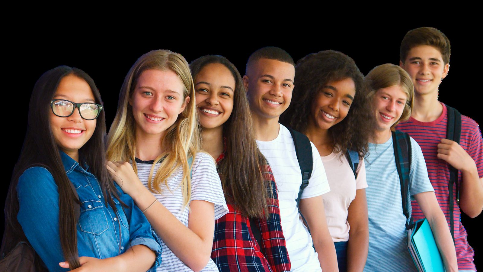 Grupo de jóvenes estudiantes sonriendo